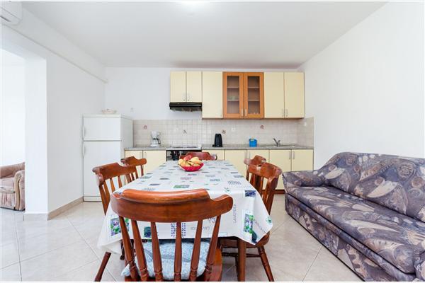Apartment A1, for 6 persons