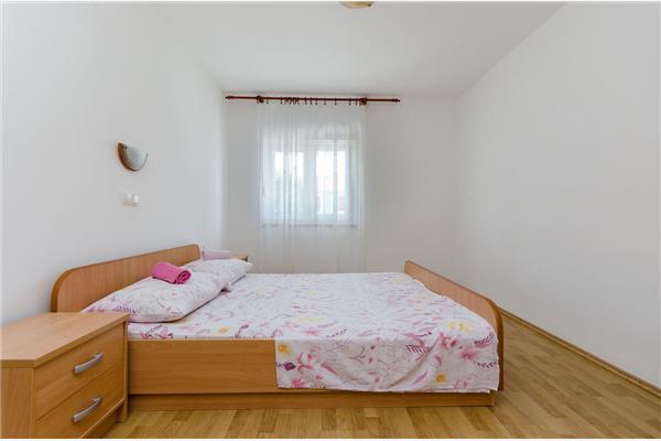 Apartment A1, for 6 persons
