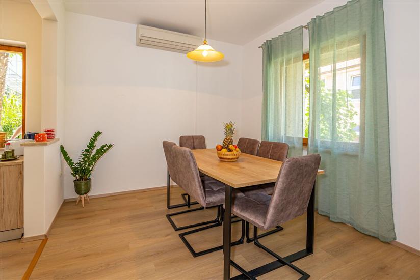 Apartment A1, for 7 persons