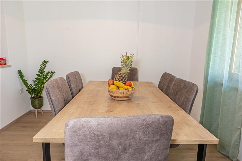 Apartment A1, for 7 persons