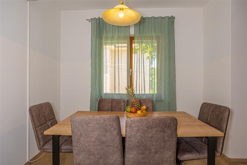 Apartment A1, for 7 persons