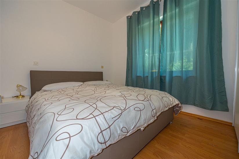 Apartment A1, for 7 persons