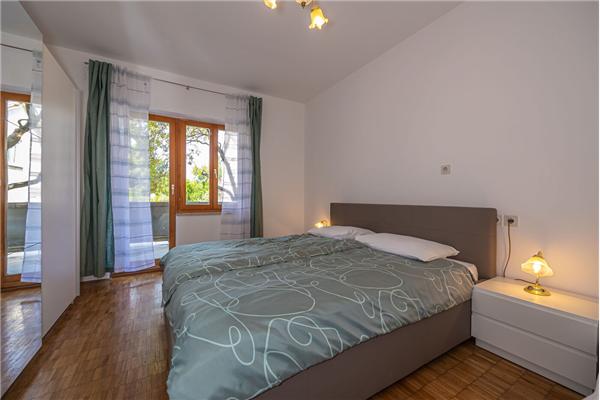 Apartment A1, for 7 persons