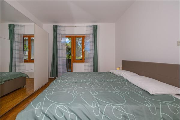 Apartment A1, for 7 persons