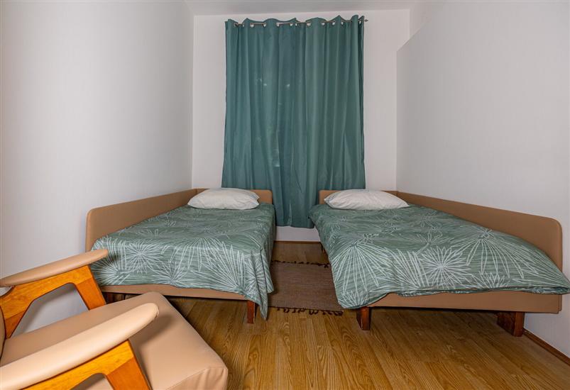 Apartment A1, for 7 persons