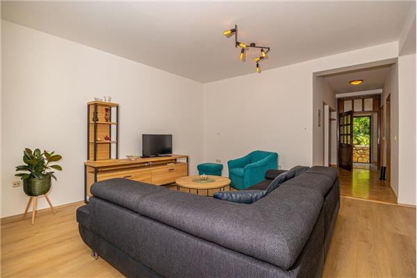 Apartment A1, for 7 persons