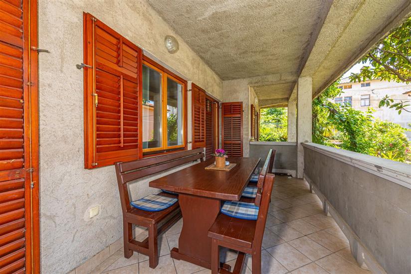 Apartment A1, for 7 persons