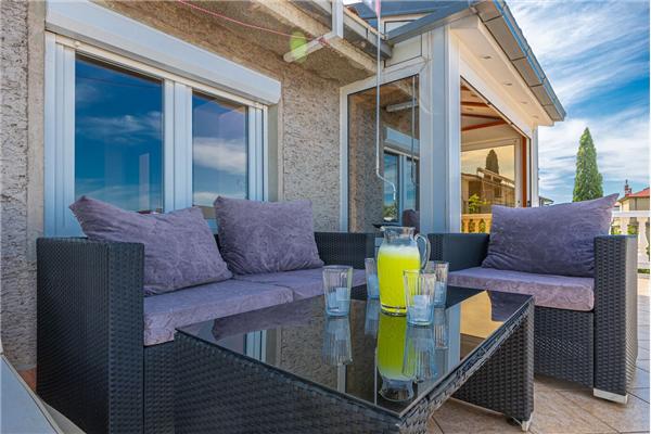 Apartment A2, for 6 persons