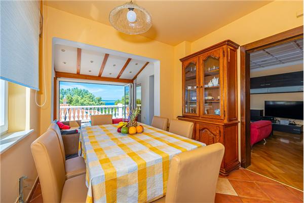 Apartment A2, for 6 persons