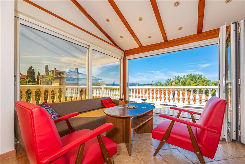 Apartment A2, for 6 persons