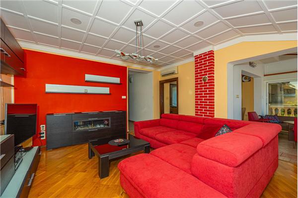 Apartment A2, for 6 persons