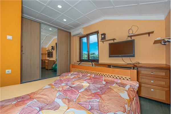 Apartment A2, for 6 persons