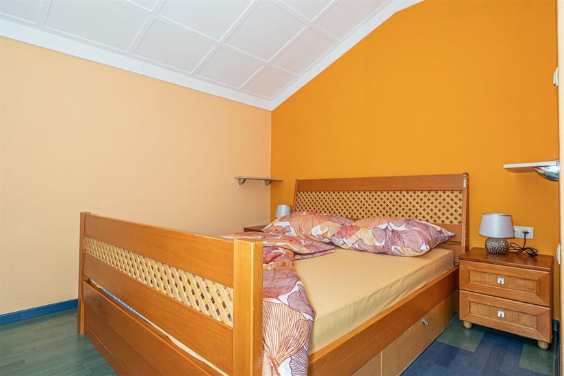 Apartment A2, for 6 persons