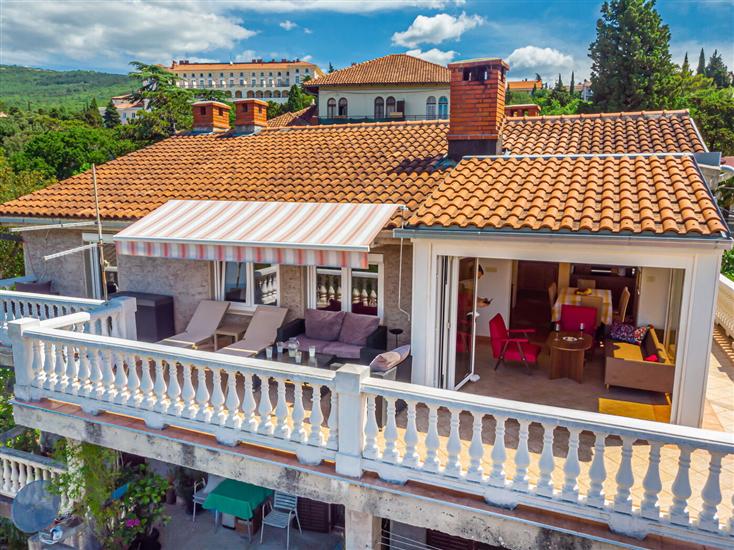 Apartment A2, for 6 persons