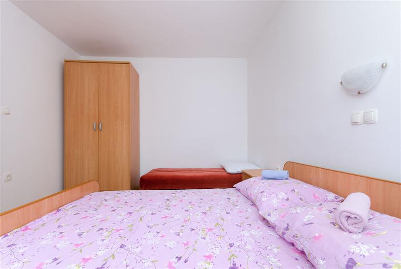 Apartment A2, for 5 persons