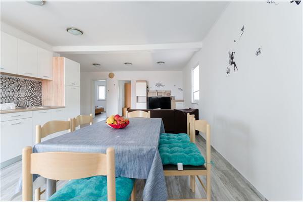 Apartment A5, for 5 persons