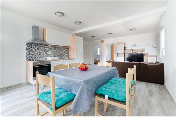 Apartment A5, for 5 persons