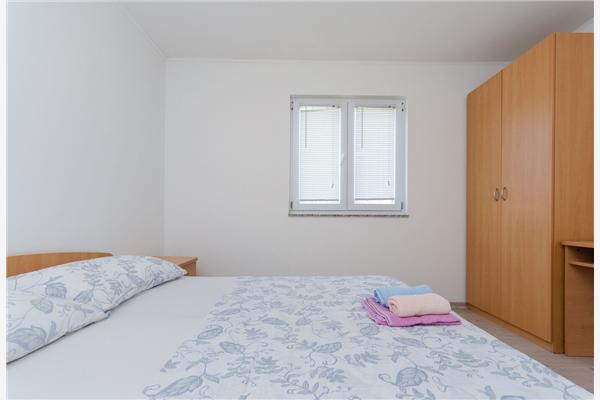 Apartment A5, for 5 persons