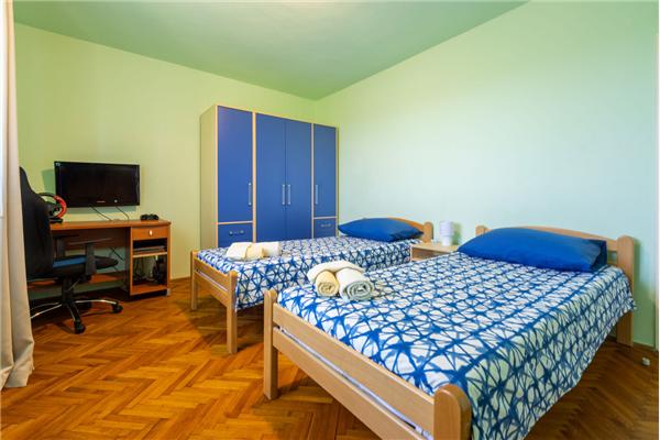 Hiša K1, na 6 osebe