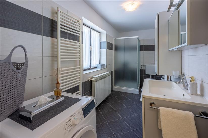 Hiša K1, na 6 osebe