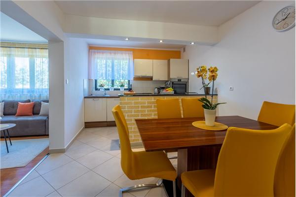 Hiša K1, na 6 osebe