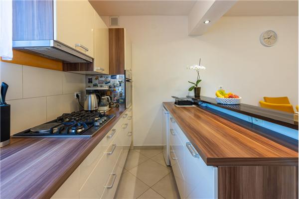 Hiša K1, na 6 osebe