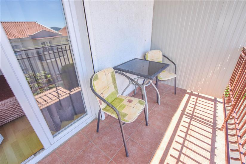 Room S3, for 2 persons