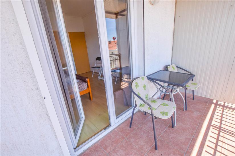 Room S4, for 2 persons