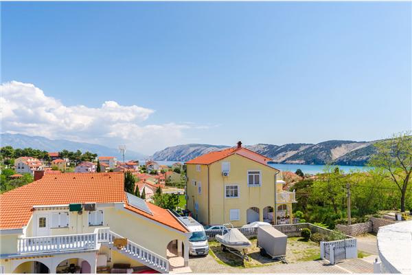 Apartment A6, for 5 persons