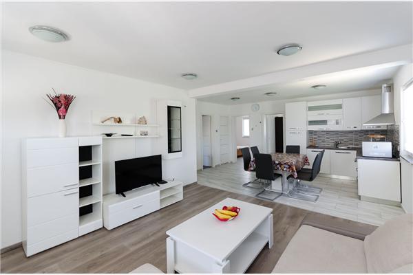 Apartment A6, for 5 persons