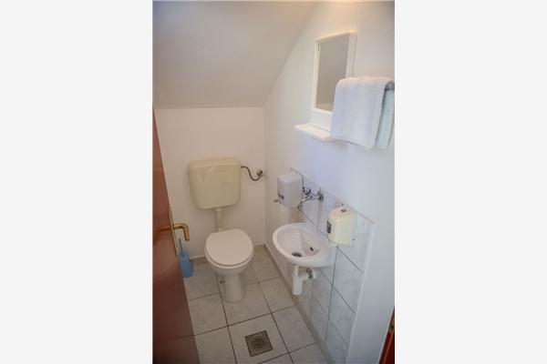 Apartment A4, for 5 persons