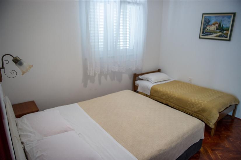 Apartment A4, for 5 persons