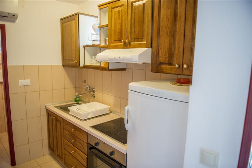 Apartment A4, for 5 persons