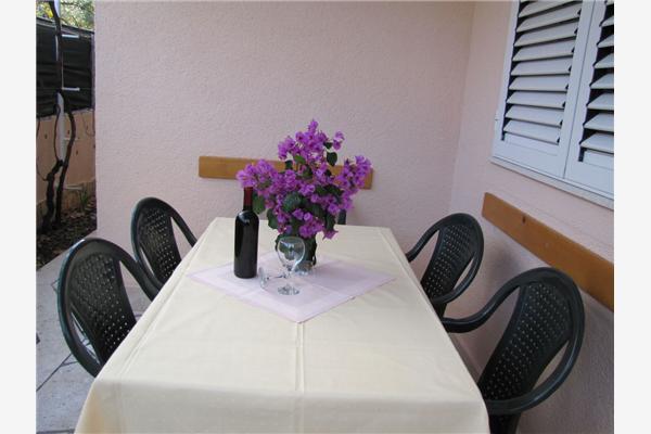 Apartment A4, for 5 persons