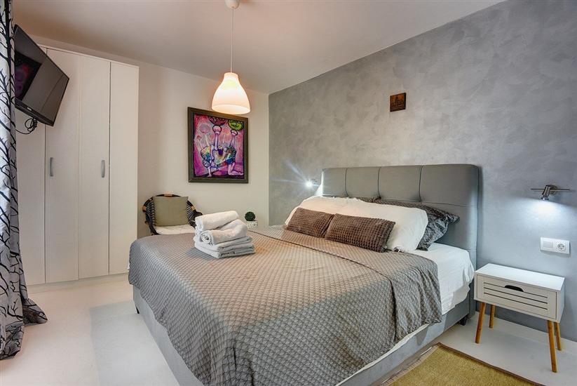 House K1, for 8 persons