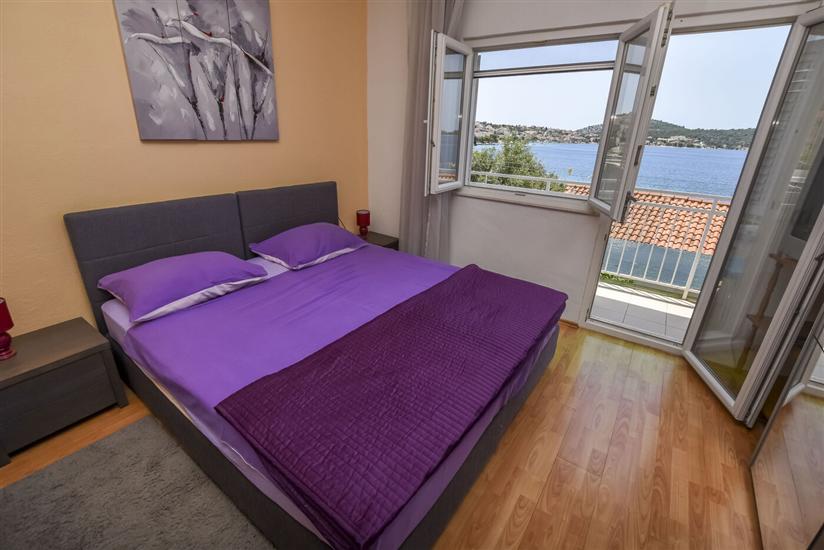 Apartment A2, for 5 persons