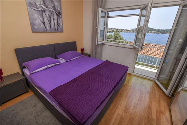 Apartment A2, for 5 persons