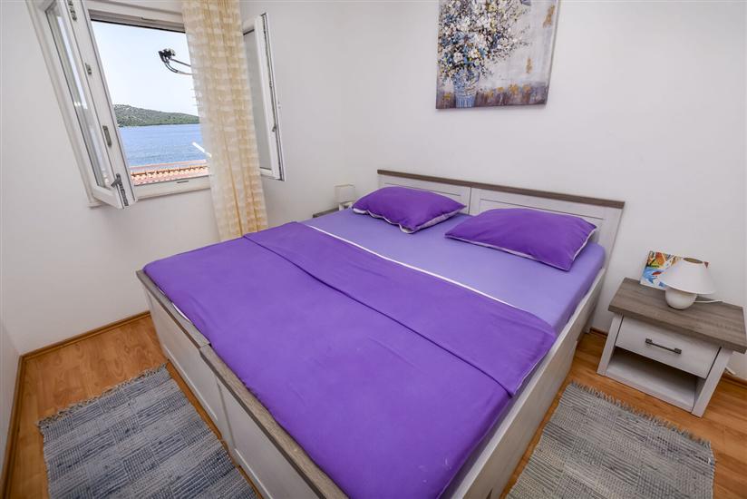 Apartment A2, for 5 persons