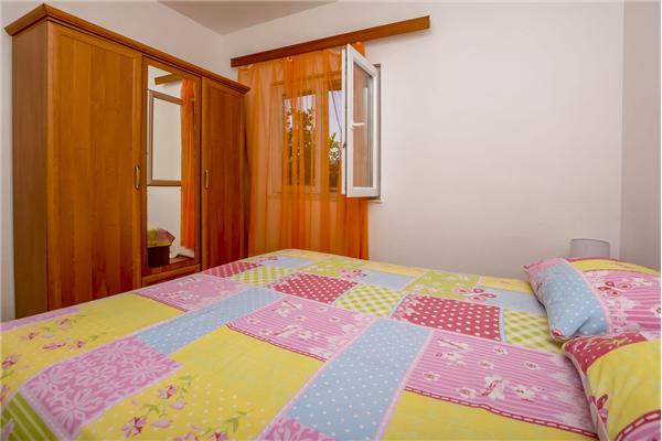 Apartment A4, for 4 persons