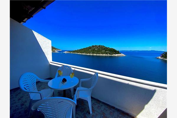 Apartment A4, for 4 persons