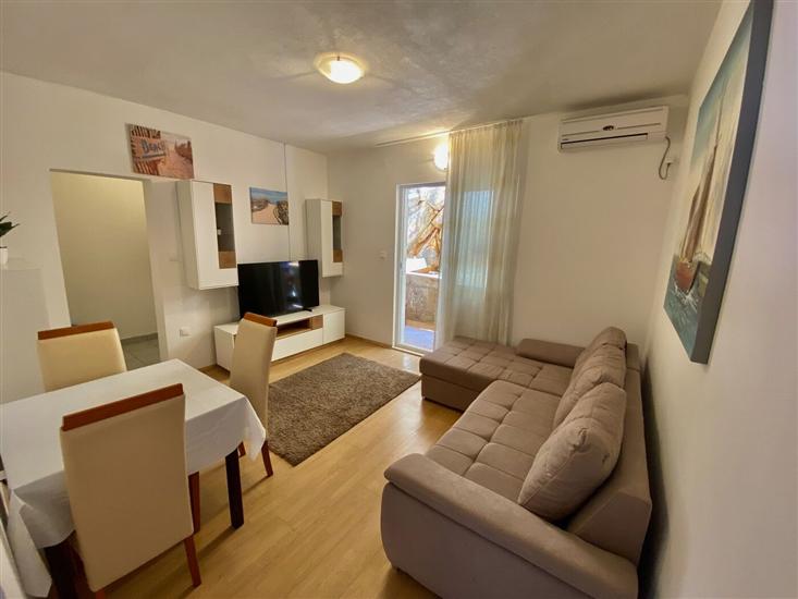 Apartment A2, for 4 persons