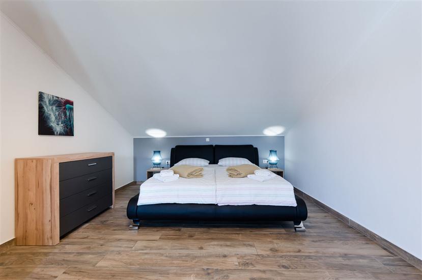 Апартаменты A4, для 4 лиц