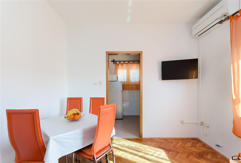 Apartment A4, for 4 persons