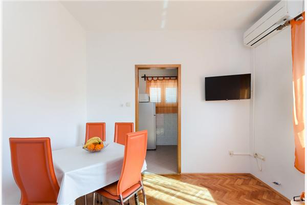 Apartment A4, for 4 persons