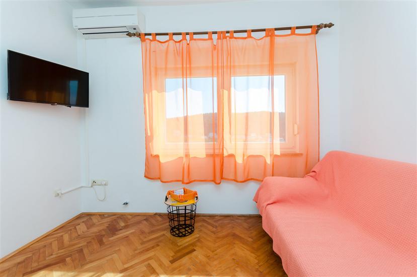 Apartment A4, for 4 persons