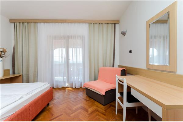 Apartment A4, for 4 persons