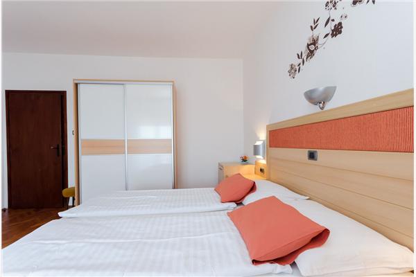 Apartment A4, for 4 persons