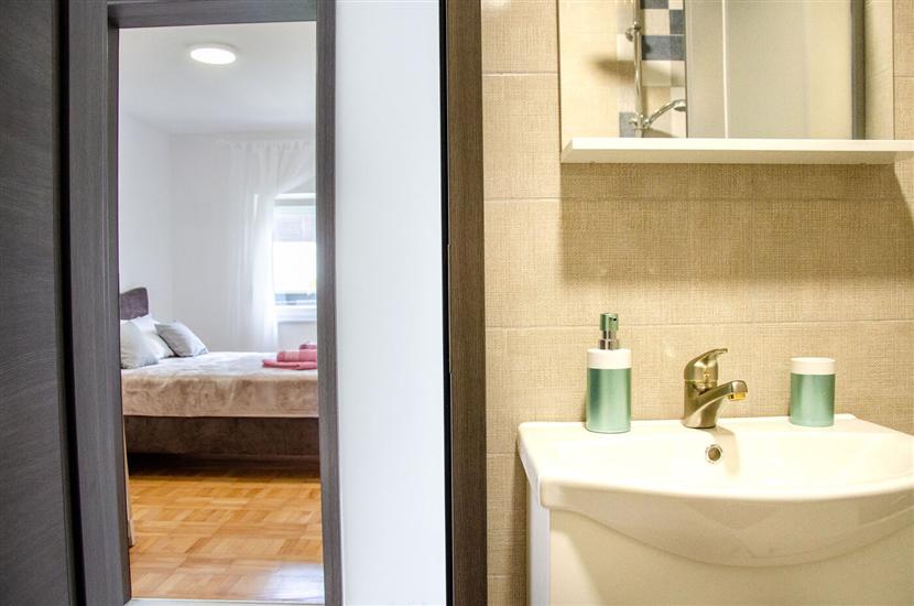 Apartment A2, for 3 persons