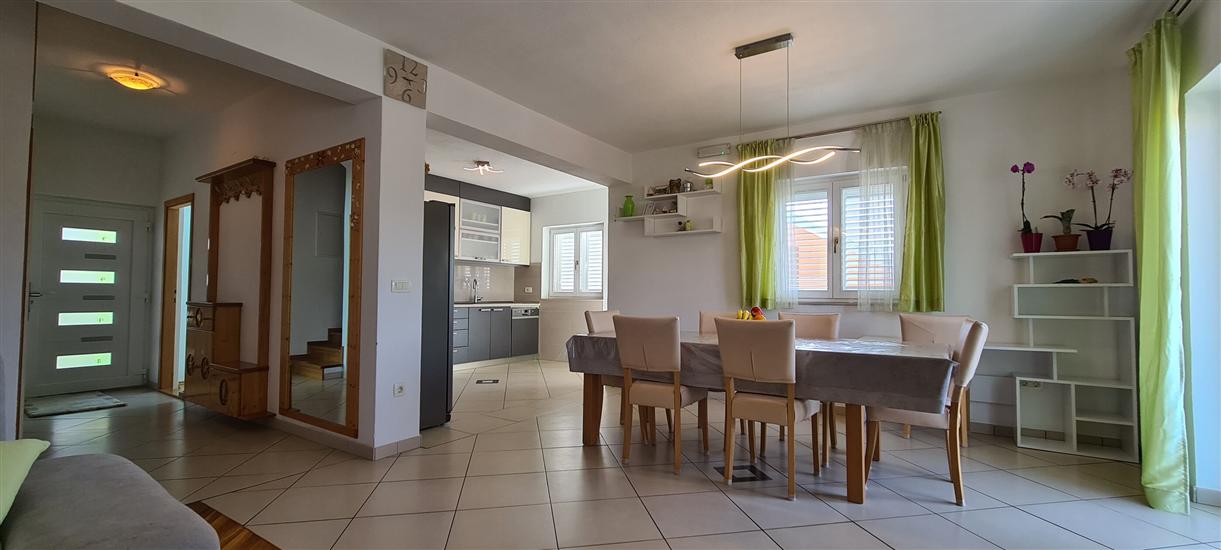 Apartment A1, for 8 persons