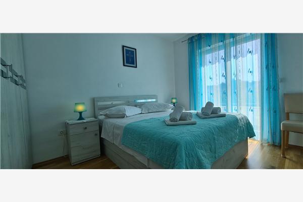 Apartment A1, for 8 persons